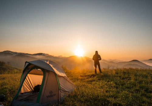 Wat is een glamping en waarom is het zo populair bij vakantiegangers?