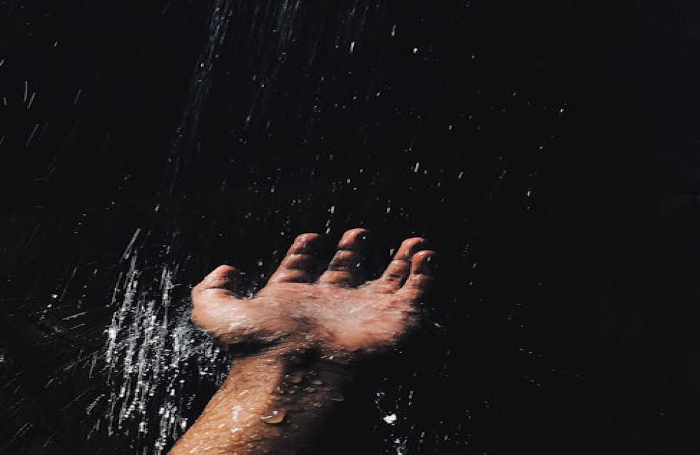 Wat zijn de voordelen van dagelijks een koude douche nemen?