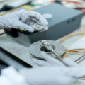 Hoe lang moet je telefoon opladen bij de eerste keer gebruiken in 2025?